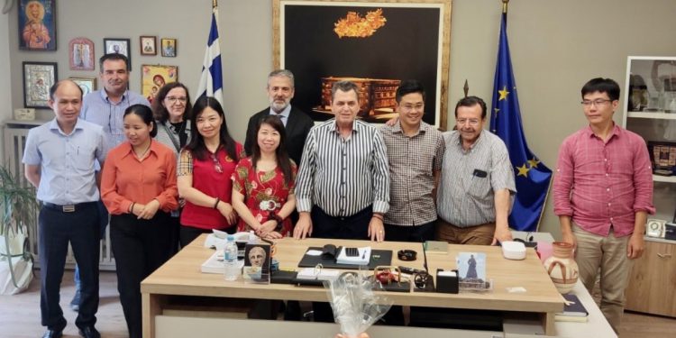 Προ των πυλών το άνοιγμα της αγοράς για το ακτινίδιο – Επίσκεψη επιθεωρητών από το Βιετνάμ