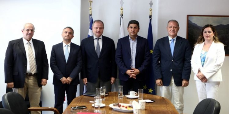 Επίσκεψη του ΥπΑΑΤ Λευτέρη Αυγενάκη στον ΕΛΓΟ-ΔΗΜΗΤΡΑ