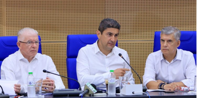 Λευτέρης Αυγενάκης
