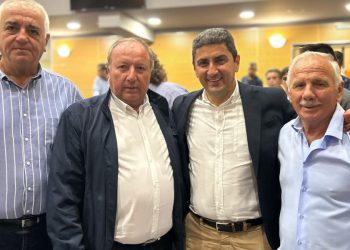 Λ. Αυγενάκης: Διαδοχικές συσκέψεις με παραγωγούς της Θεσσαλίας – Αρχές Νοεμβρίου οι προκαταβολές για τη φυτική παραγωγή